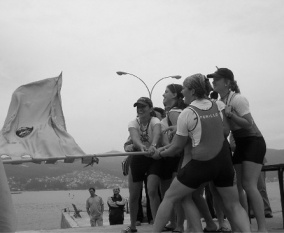 A Marcha Mundial das Mulleres patrocinaba as Bandeiras de Traiñeiriñas Femininas